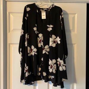Boutique top NWT